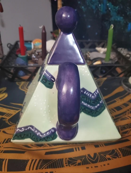 Unique Handmade Pyramid Teapot In Amazing Condition - Picture 2 of 9